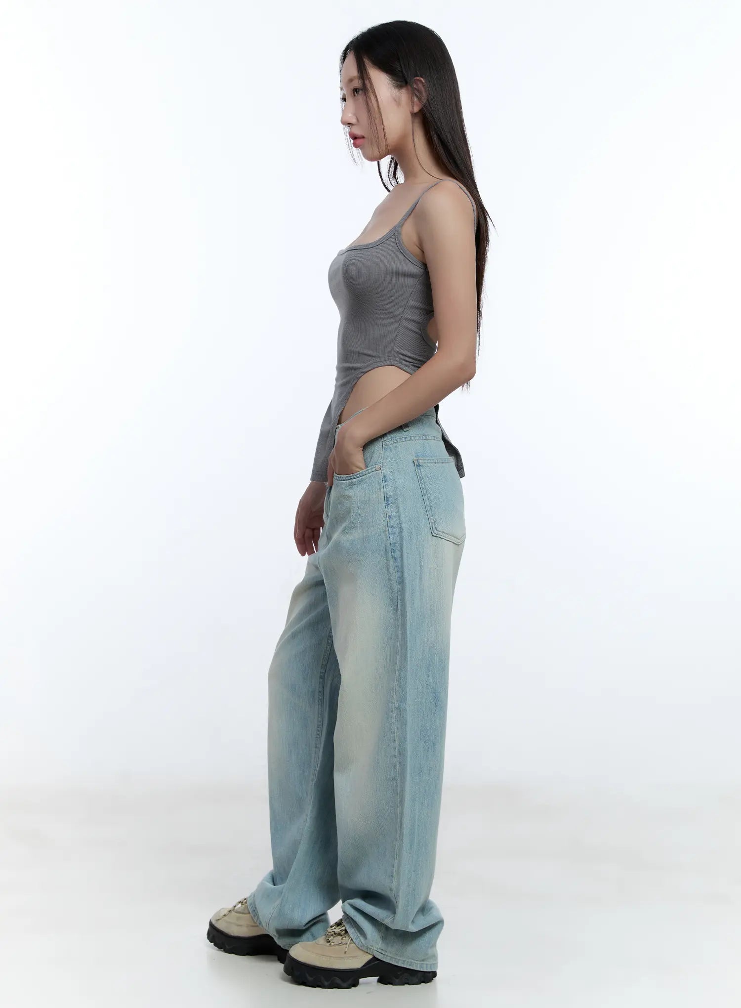 yuri-washed-wide-leg-jeans-cu526