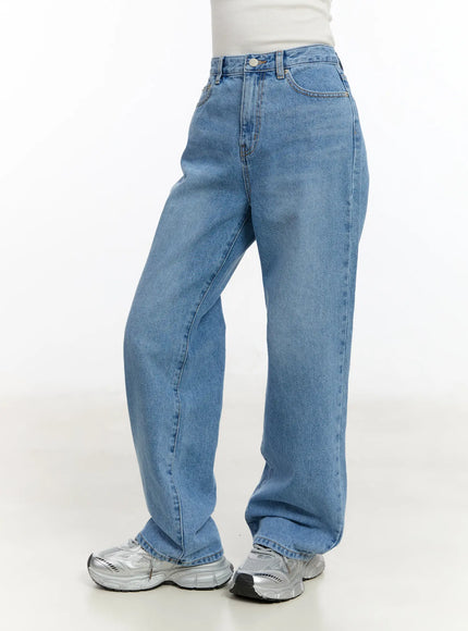 Zuri Classic Straight Jeans CM505