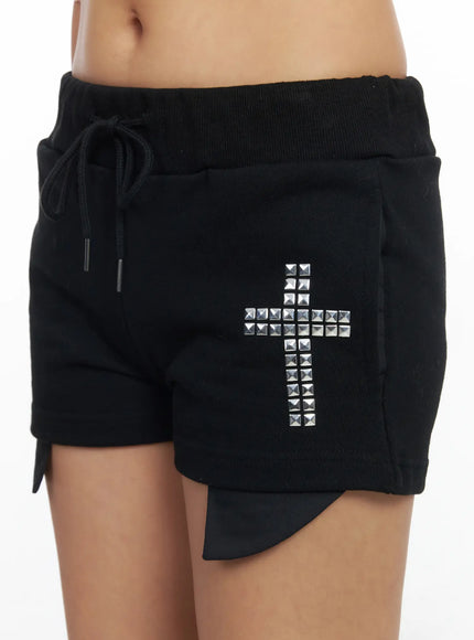 studded-cross-pocket-shorts-cf513