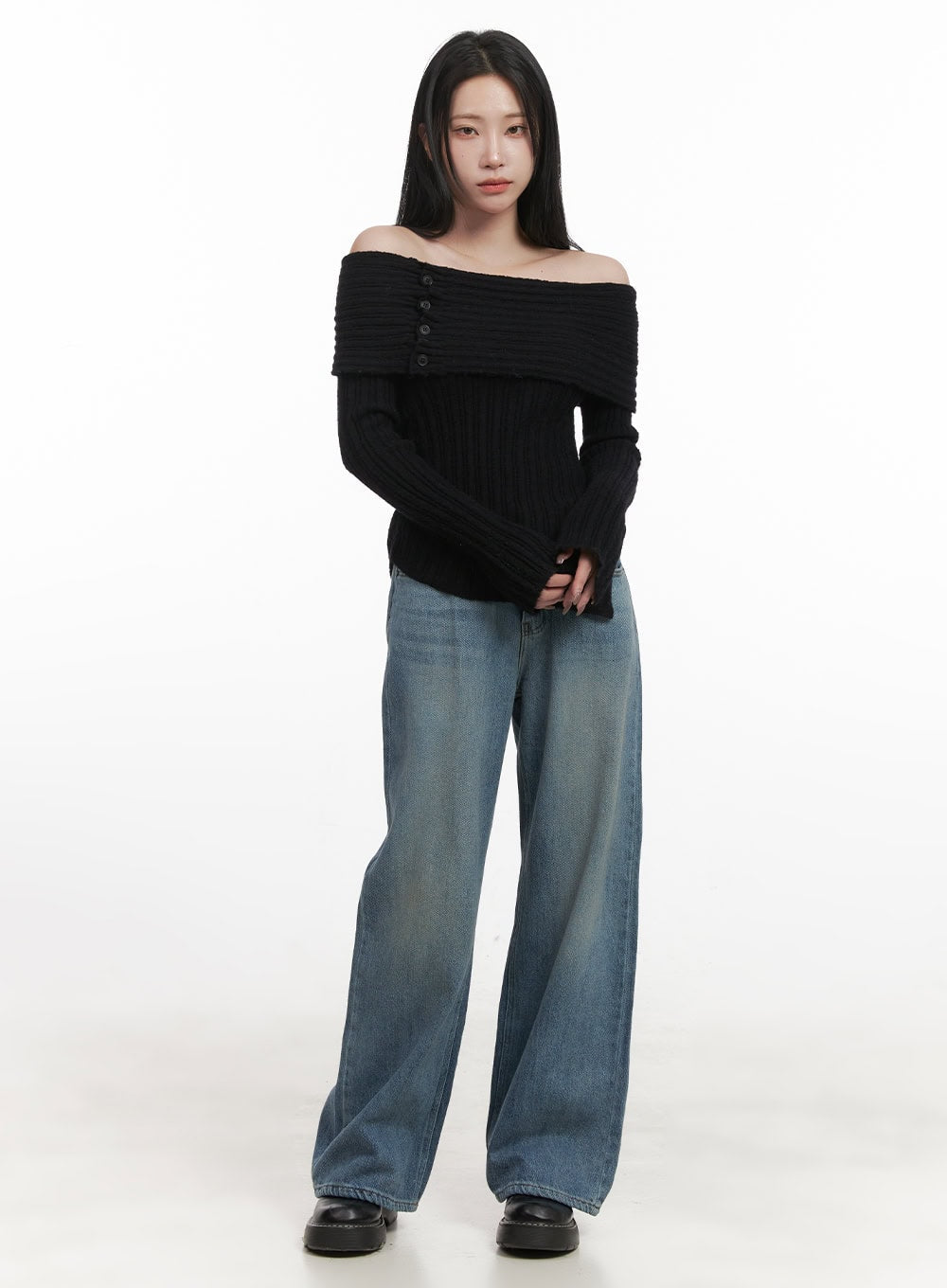 Off-Shoulder Buttoned Sweater CJ517