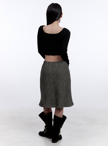 Scoop-Neck Long-Sleeve Crop Top CJ509