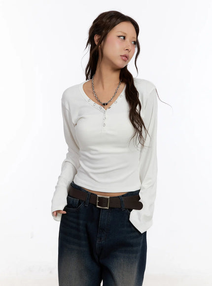 v-neck-buttoned-slim-long-sleeve-tee-cn527