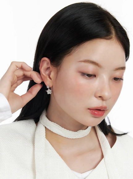 asymmetric-star-earrings-cj523