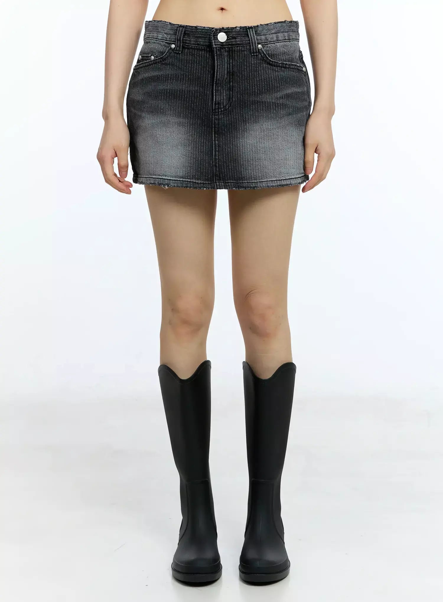 washed-low-rise-denim-mini-skirt-iu525