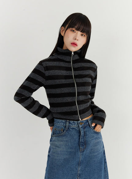 stripe-zip-up-turtleneck-knit-top-co319