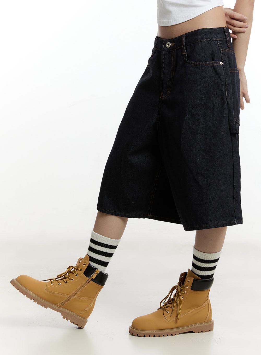 carpenter-denim-wide-leg-jorts-cy501