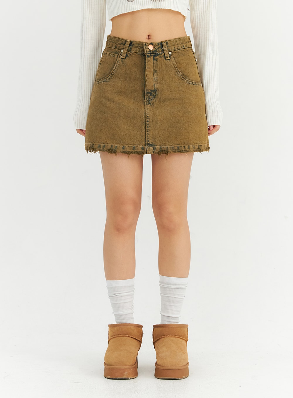 washed-destroyed-denim-mini-skirt-cn303