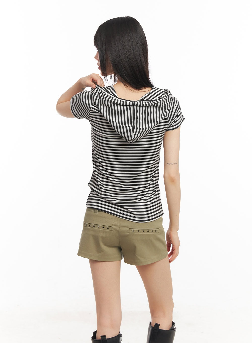 buttoned-striped-hooded-t-shirt-ca523