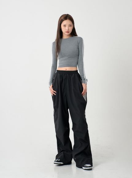 Unique Side Zipper Detailing Wide Bending Pants IS07