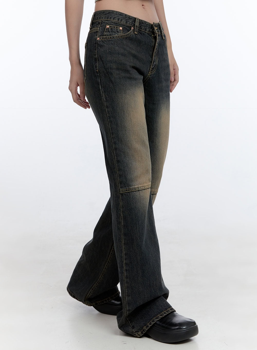 kira-stitched-detail-bootcut-jeans-cg414