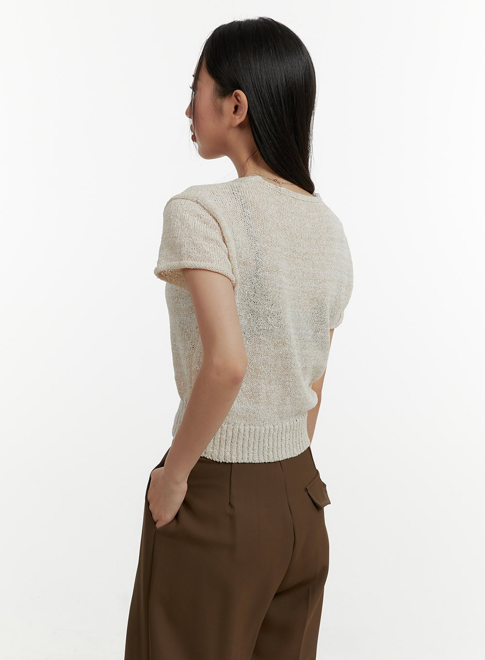 v-neck-short-sleeve-knit-crop-top-oy413