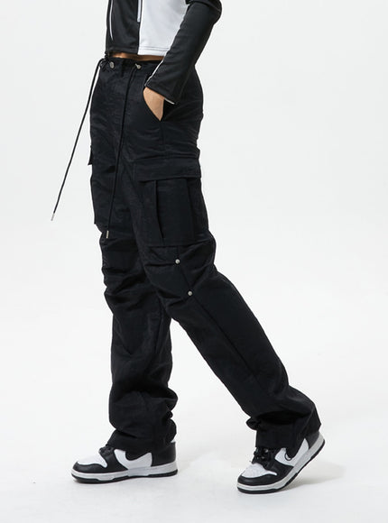 loosefit-cargo-parachute-pants-is319