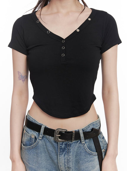 slim-fit-v-neck-buttoned-top-cy520