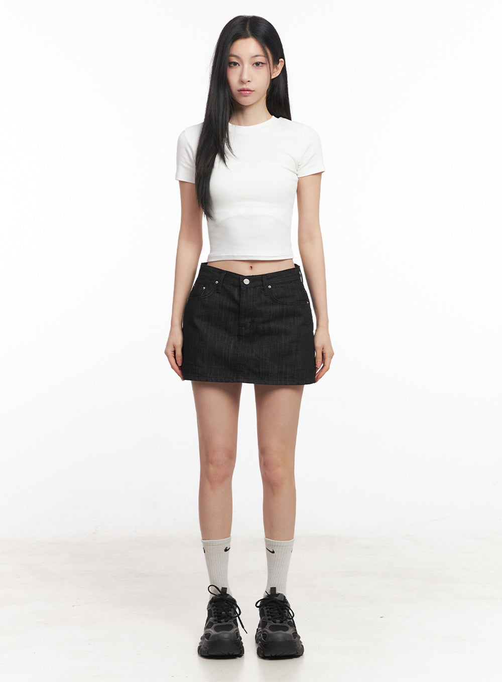 slim-fit-crop-tee-iy516