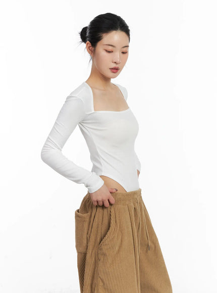 square-neck-fleece-bodysuit-cd505