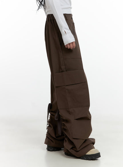 wide-fit-pocketed-cargo-pants-cn411