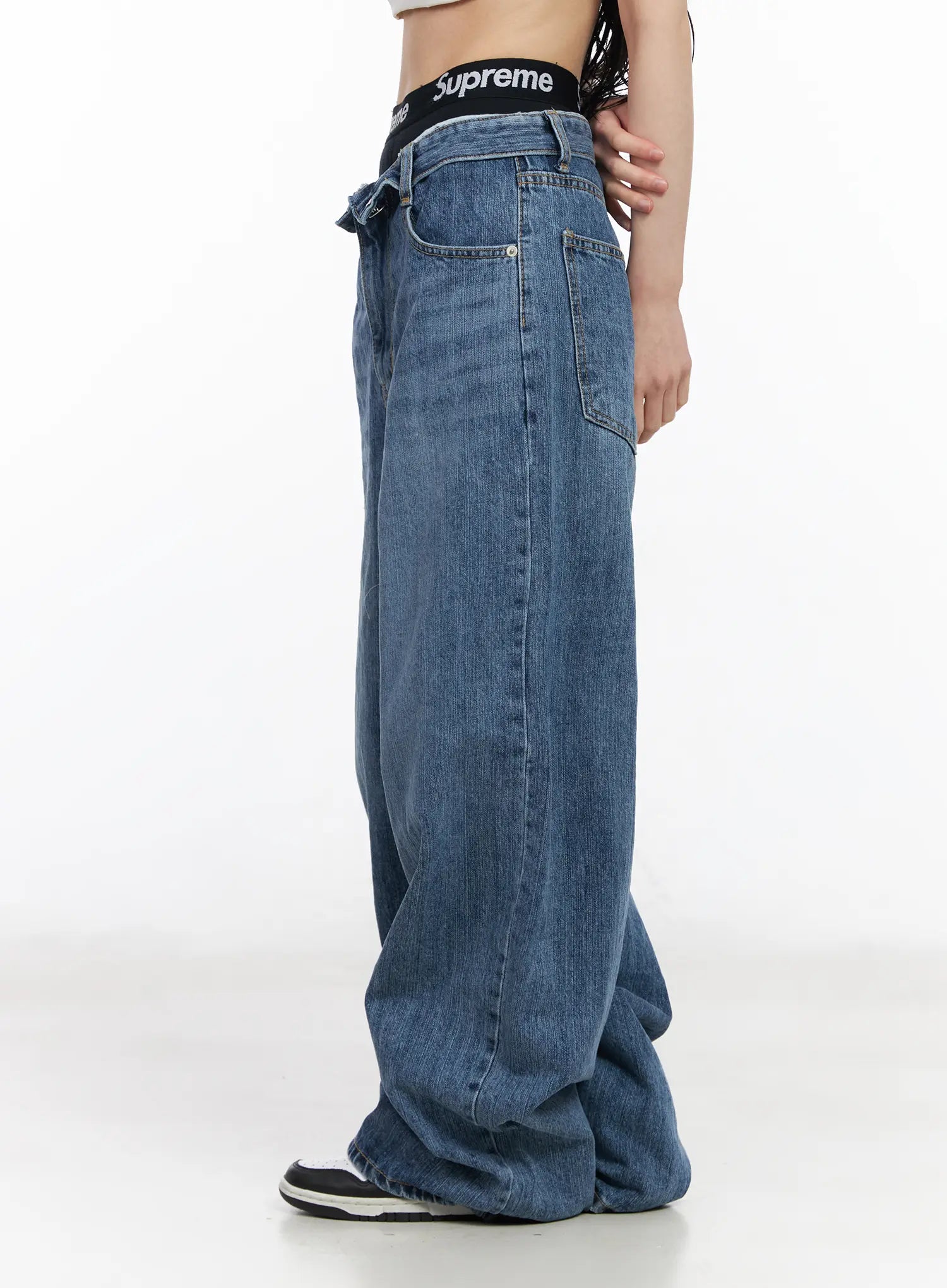 eunj-low-rise-wide-leg-jeans-cm519