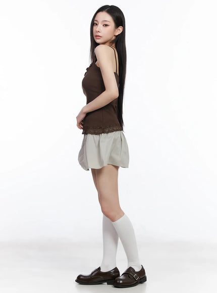 lace-ruffle-trim-v-neck-tank-cm518