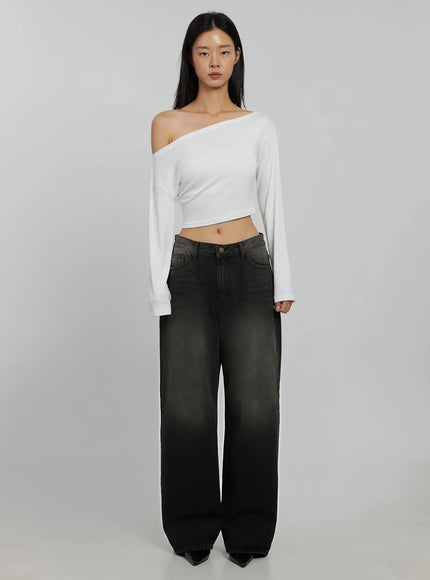 off-shoulder-crop-long-sleeve-top-ij509