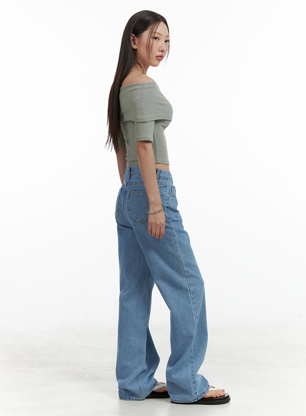 washed-wide-fit-jeans-ol401