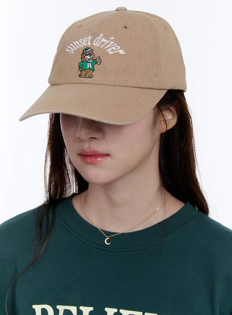 bear-embroidered-cap-oo407