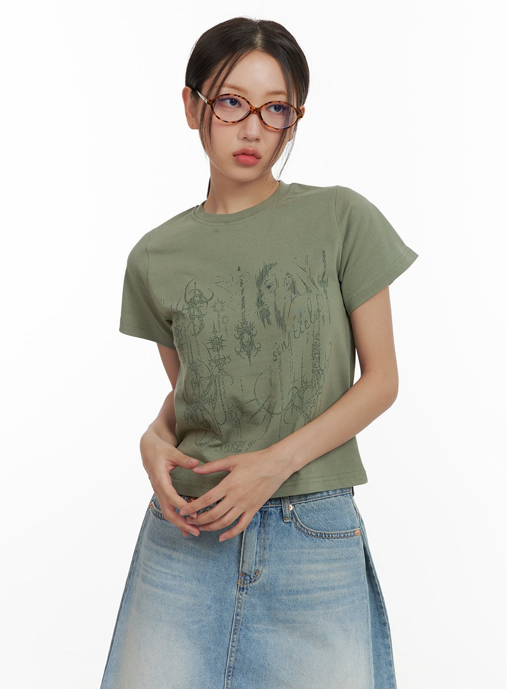 cotton-graphic-crop-tee-cu405