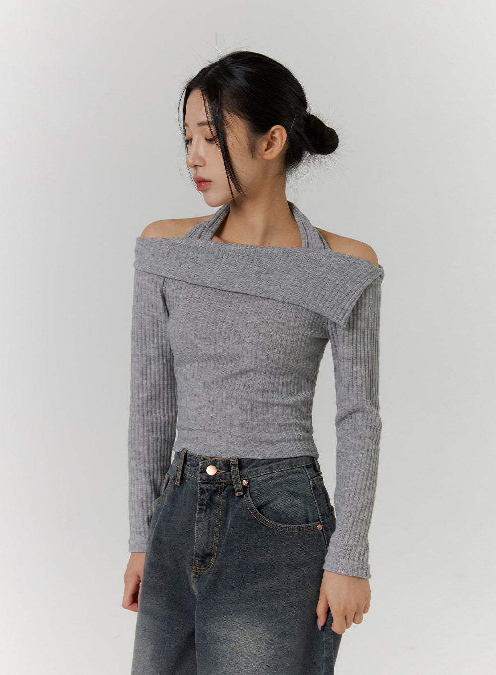 off-shoulder-halter-neck-crop-sweater-cd312