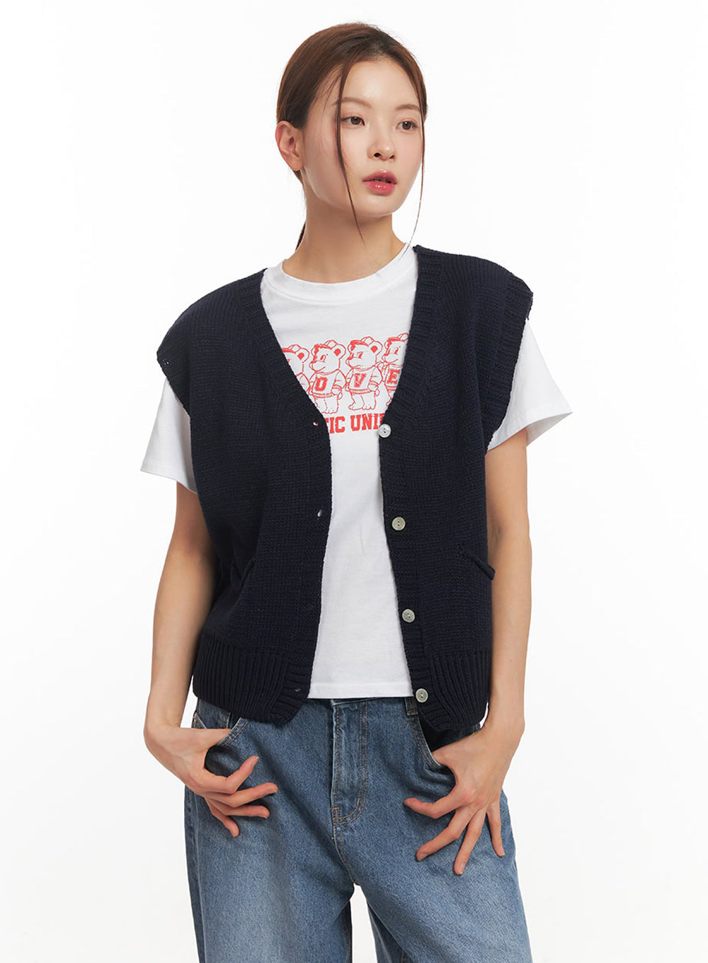 Buttoned V-Neck Sleeveless Sweater IM513