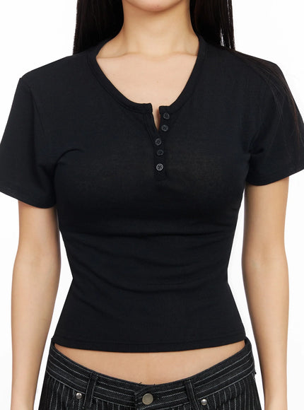 buttoned-slim-fit-t-shirt-ca513