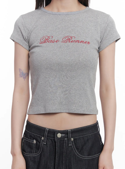 cursive-graphic-crop-tee-cu519