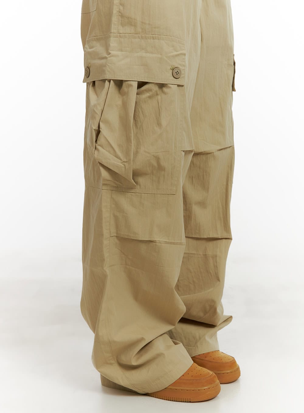 pintuck-buttoned-cargo-pants-cy403