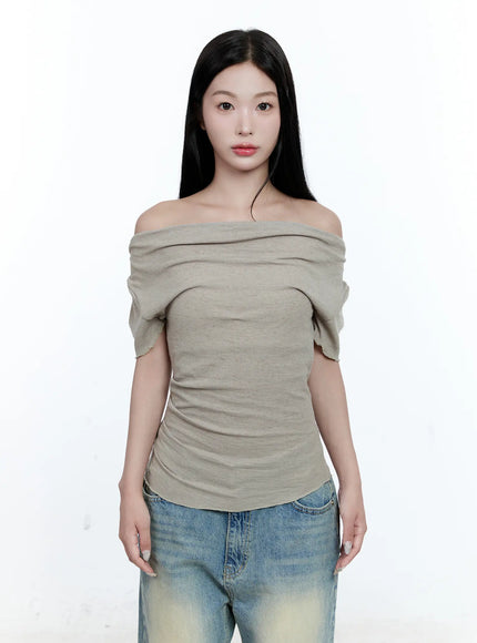versatile-off-shoulder-shirred-top-cg507