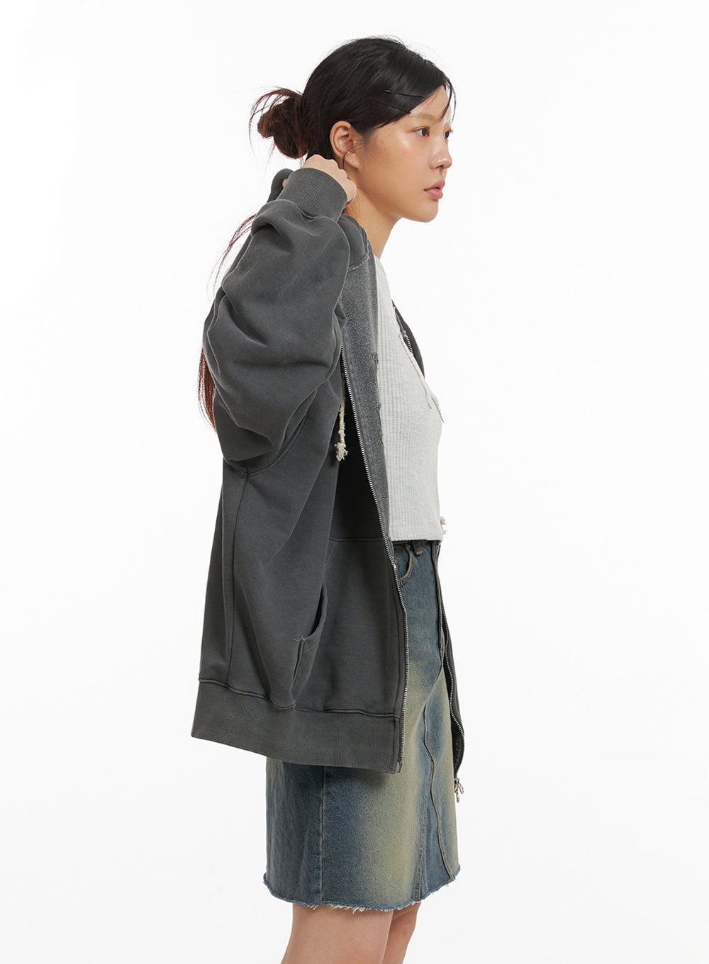 oversized-zip-up-hoodie-iy410