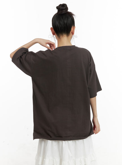 oversized-ribbon-graphic-tee-om429