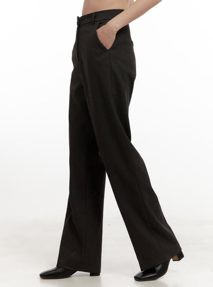 warm-straight-fit-slacks-on422