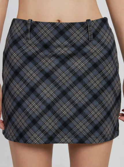 plaid-checkered-mini-skirt-in507
