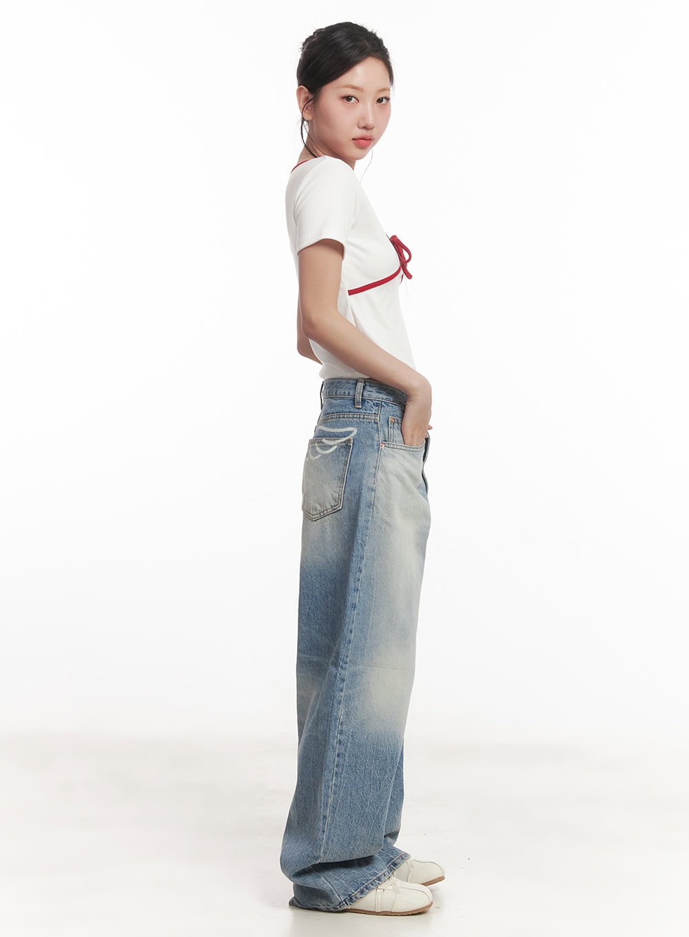 lumira-back-detail-washed-wide-leg-jeans-ca530
