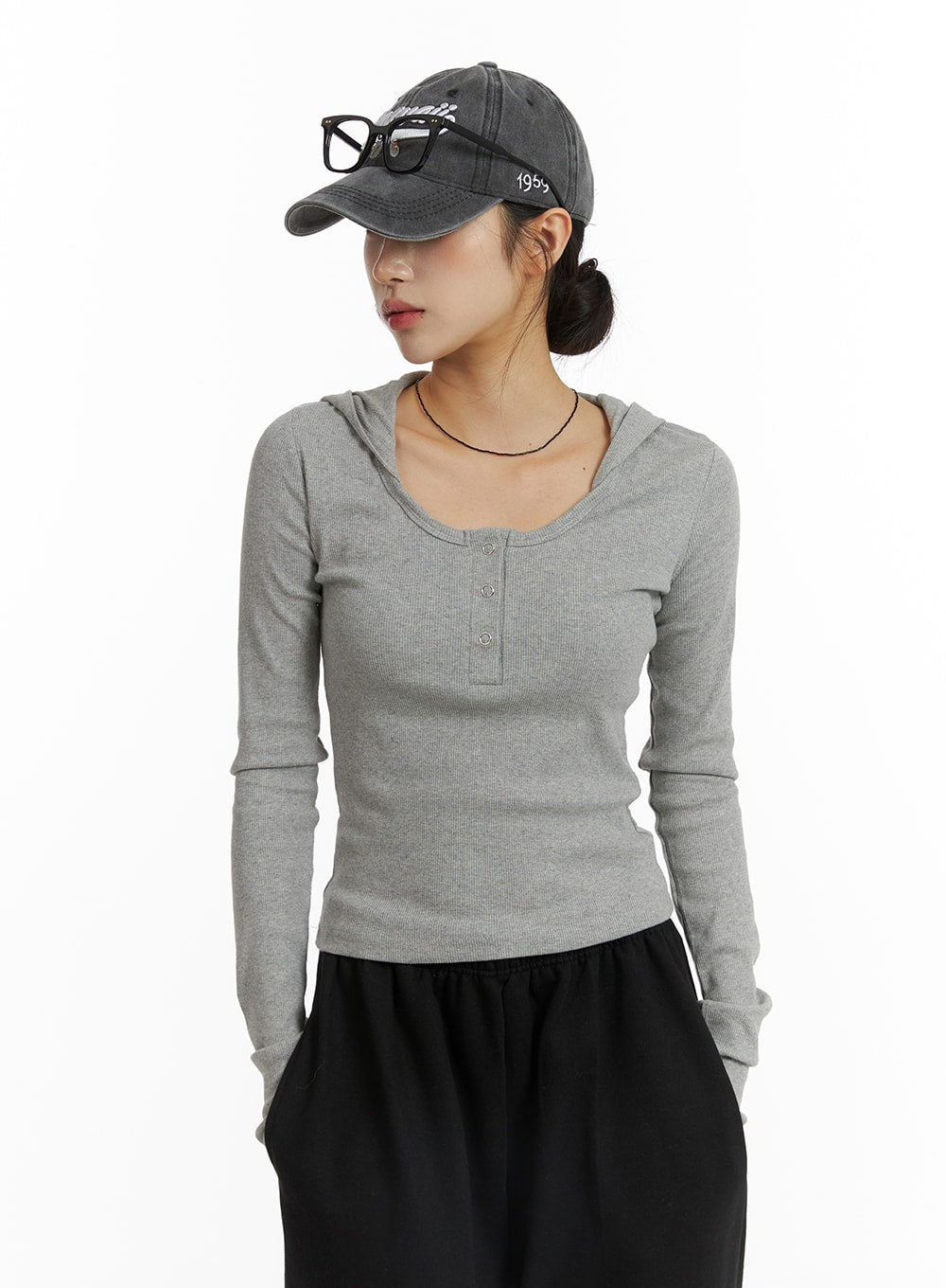 button-detail-hoodie-cf401