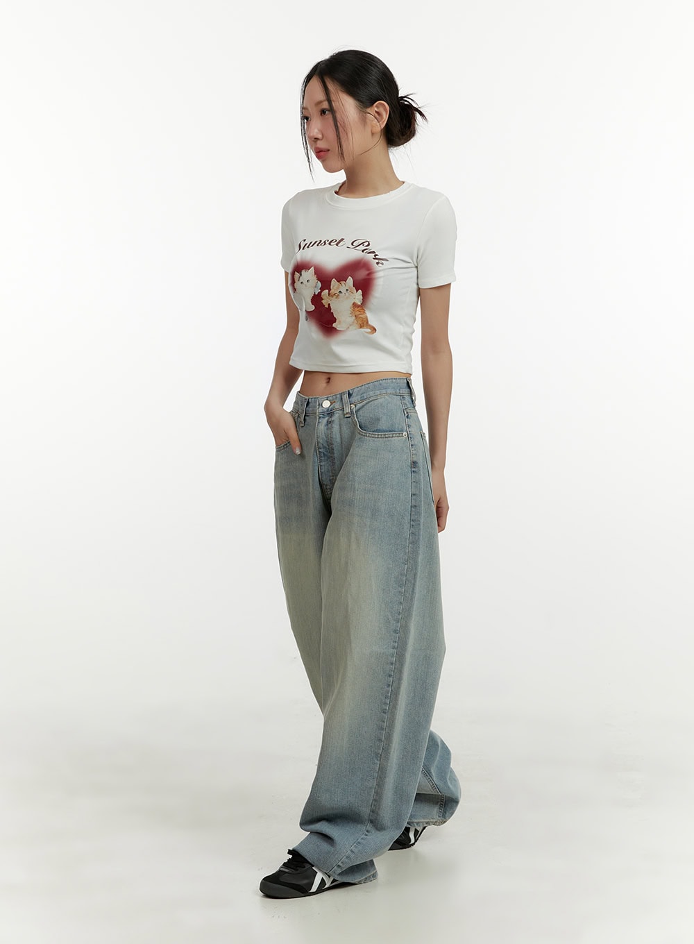 relaxed-baggy-washed-jeans-cy408