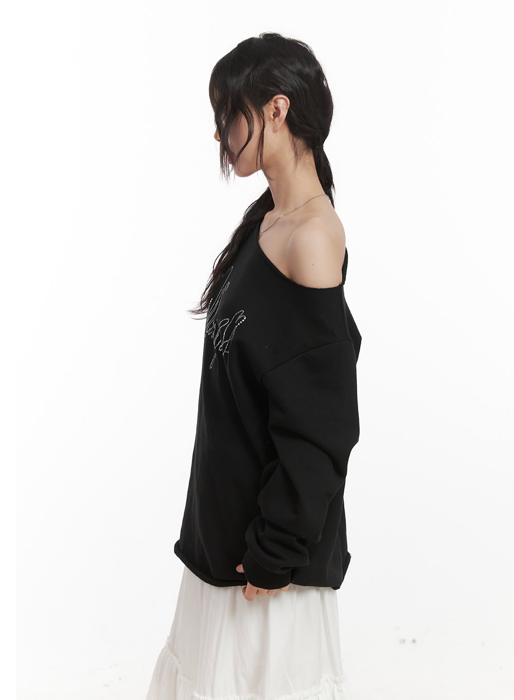 Chic One-Shoulder Studded Sweatshirt CJ523