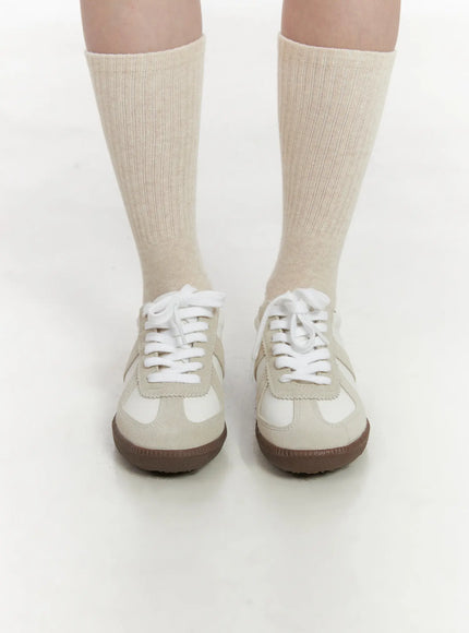 classic-unisex-sneakers-cn527