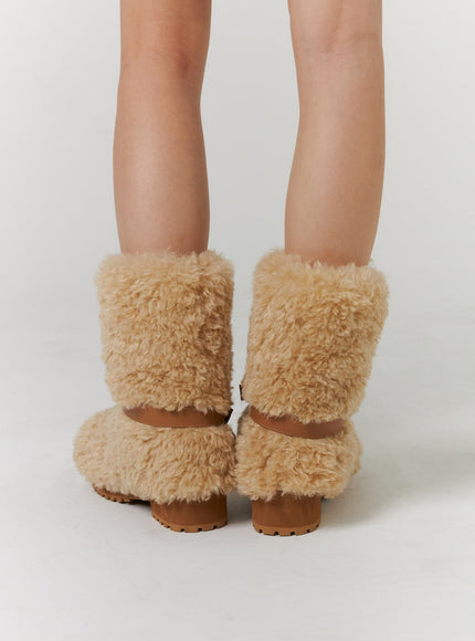 faux-shearing-buckle-midi-boots-cd312