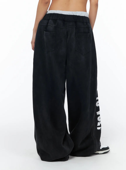bold-graphic-wide-leg-sweatpants-ca517