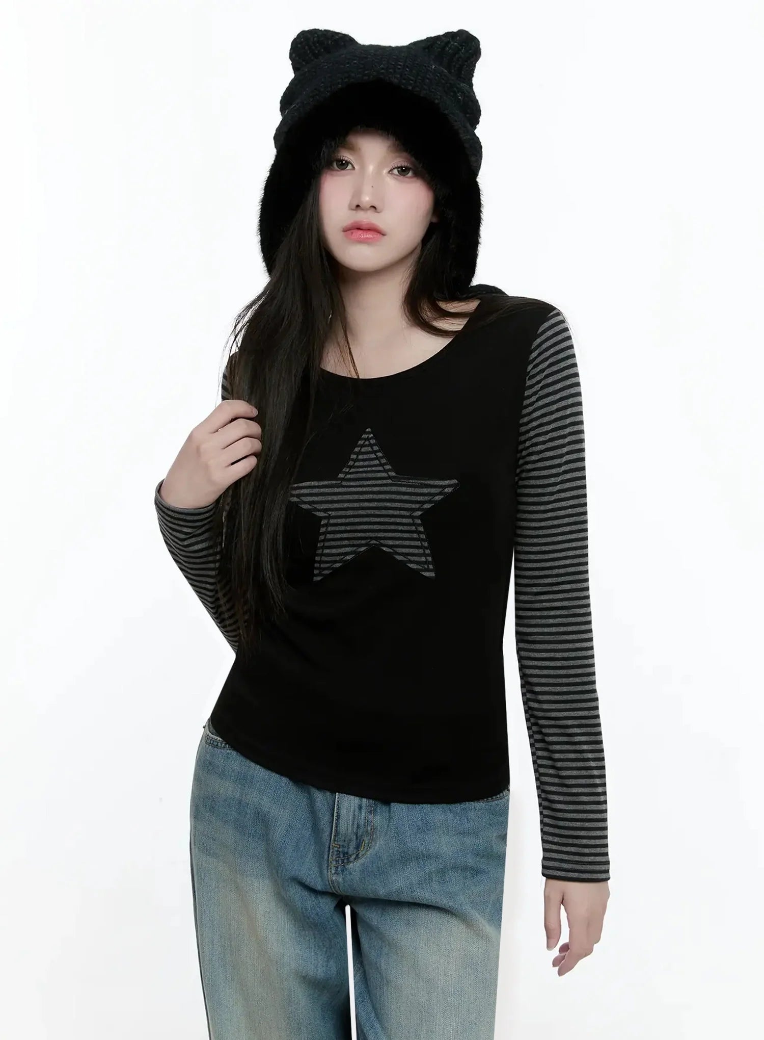 Striped Embroidery Long Sleeve Tee IO520
