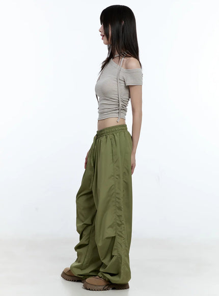 wide-leg-nylon-pintuck-pants-cg507