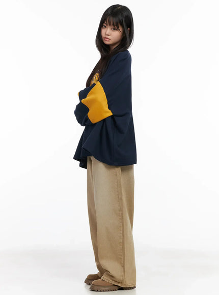 retro-varsity-oversized-sweatshirt-cm513