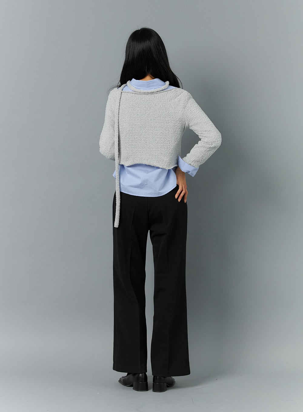 wide-v-neck-open-button-knit-cardigan-on324