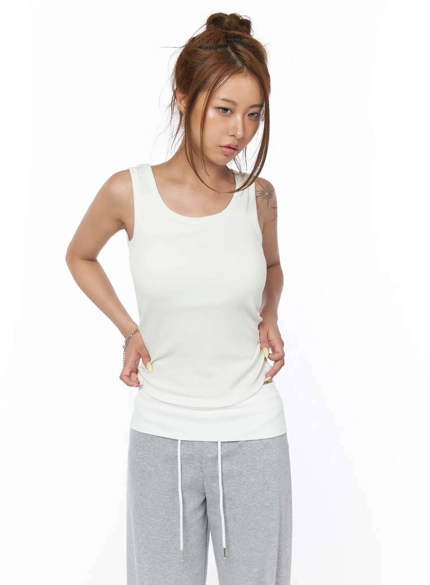 essential-built-in-bra-ribbed-tank-top-cu502