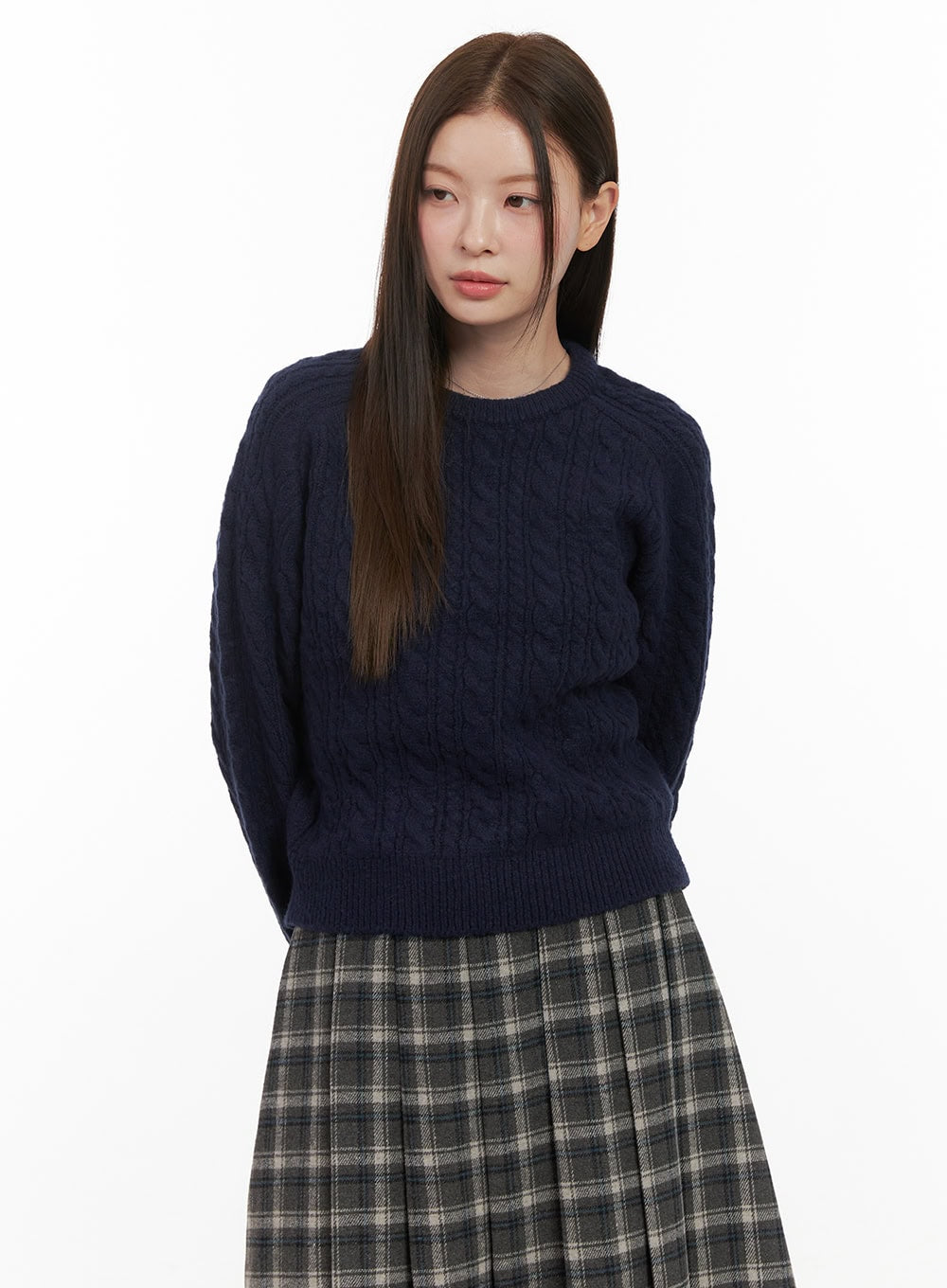 cable-knit-essential-sweater-od412