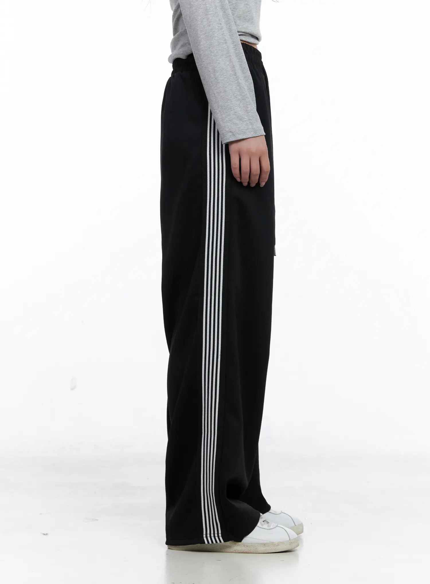 Relaxed-Fit Striped Sweatpants CS529